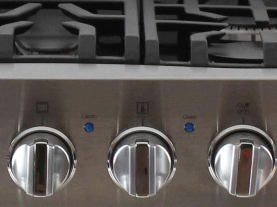 Viking D3 RDSCD2305B Dual Fuel Range First Impression