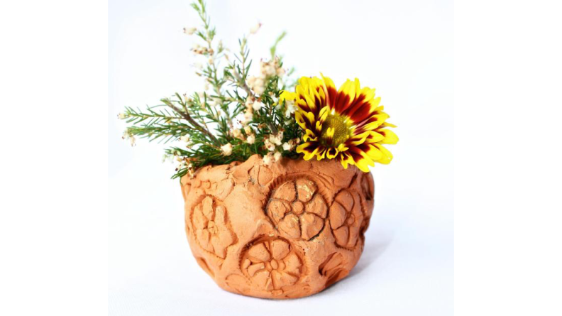 Mom will love a pinch pot vase to hold her Mother's Day flowers.