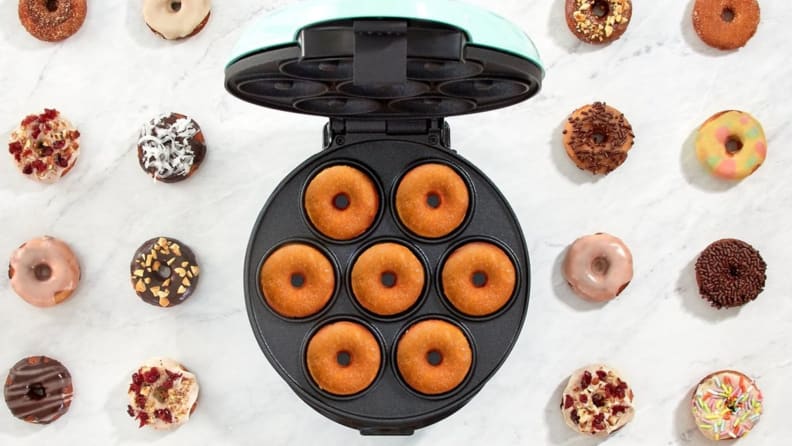 Delish by Dash Donut Maker - Black