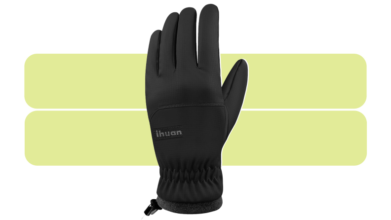A black Ihuan winter glove