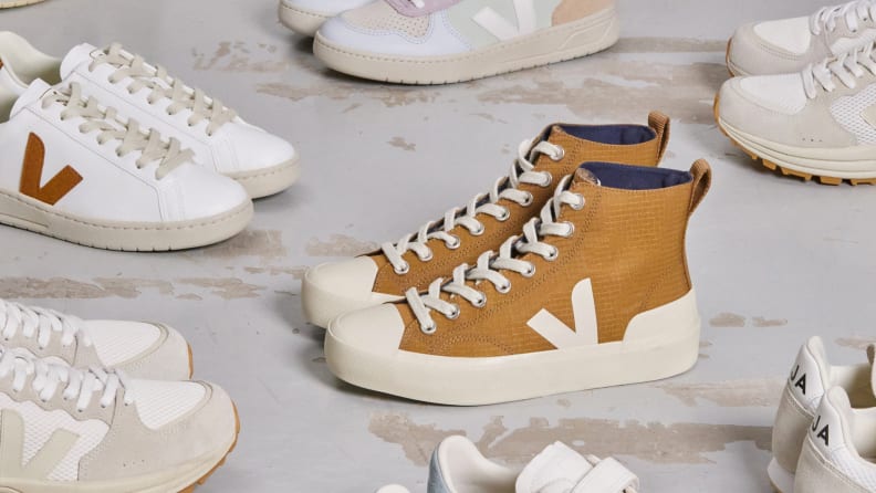 VEJA, Recife Velcro Strap Leather Low Top Sneakers, Women