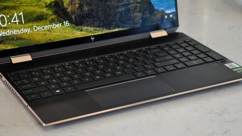 HP Spectre 15 OLED track pad