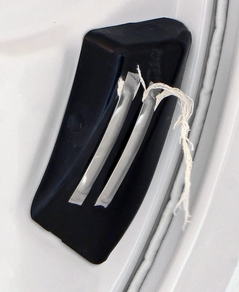 Maytag-Centennial-MEDC555DW-shreds.jpg