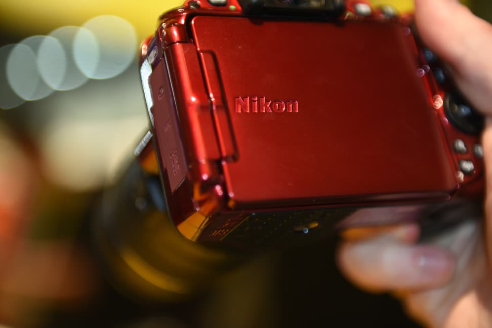 nikon-d5500-rearscreenclosed.jpg