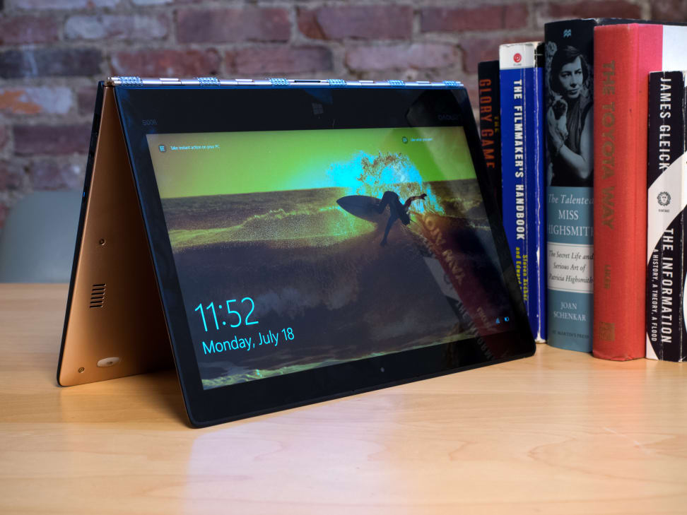 Lenovo Yoga 900s Standing Upright