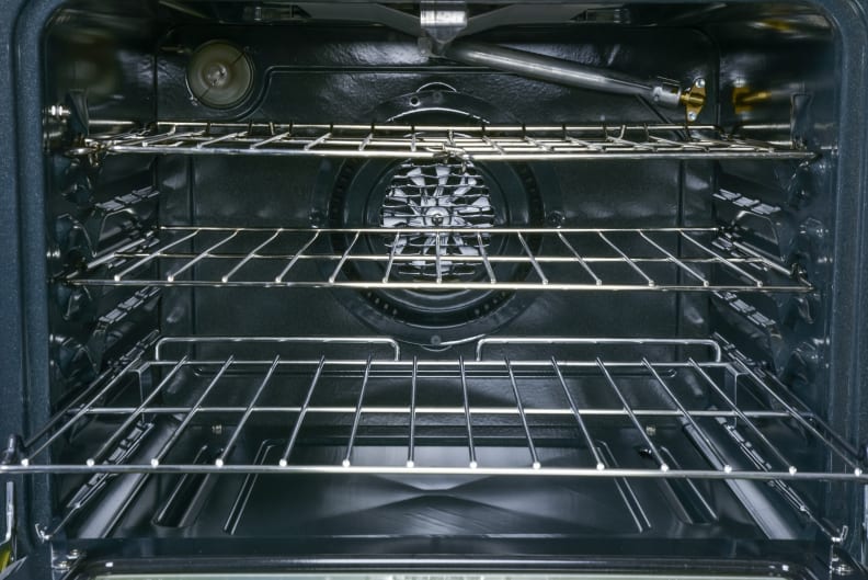 The Frigidaire FGGF3054MF features an Effortless rack and a SpaceWise half rack.