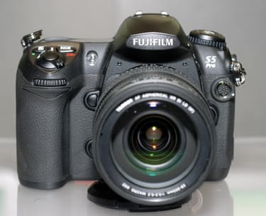 Fujifilm FinePix S5 Pro First Impressions Review - Reviewed