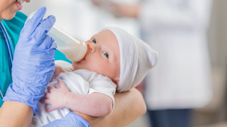 When and How to Sterilize Baby Bottles (Hint: You Don't Need to Do It as  Often as You Think)