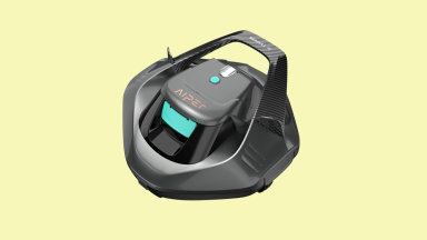 Product image of Aiper's Seagull SE smart pool vacuum robot