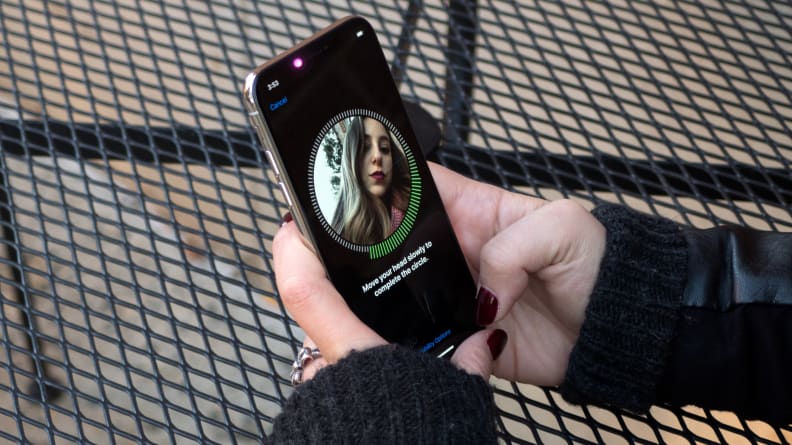Apple iPhone X Face ID