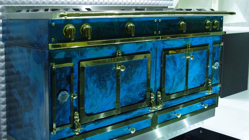 A cobalt blue La Cornue range