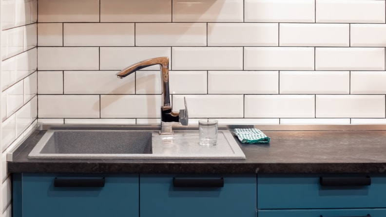 Kitchen Tile Backsplash Installation for Beginners - Come Stay