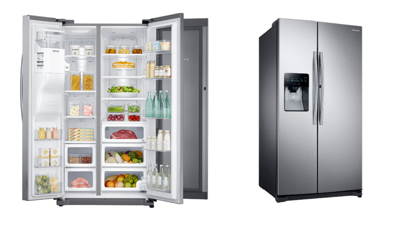 两张同一三星冰箱,里面有所有门和食品和其他所有的门关闭侧角。
