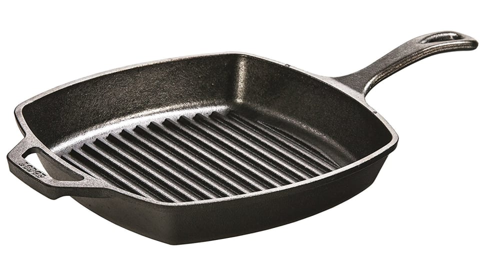 This award winning cast iron is only $15 right now—it's time to replace your scratched nonstick pan