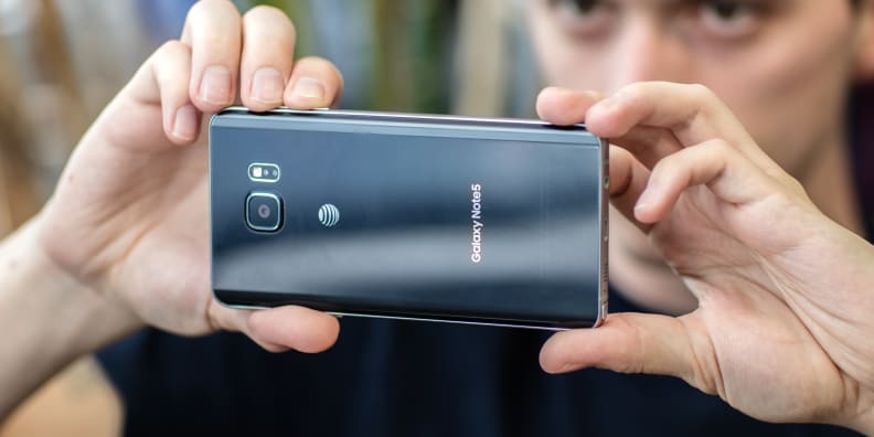 The Note 5 is fairly large, but it's still awkward to hold when shooting photos.