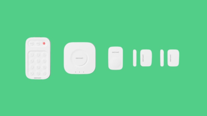 The Hubspace Smart Home Security Kit appears on a green background with five units and seven total pieces.
