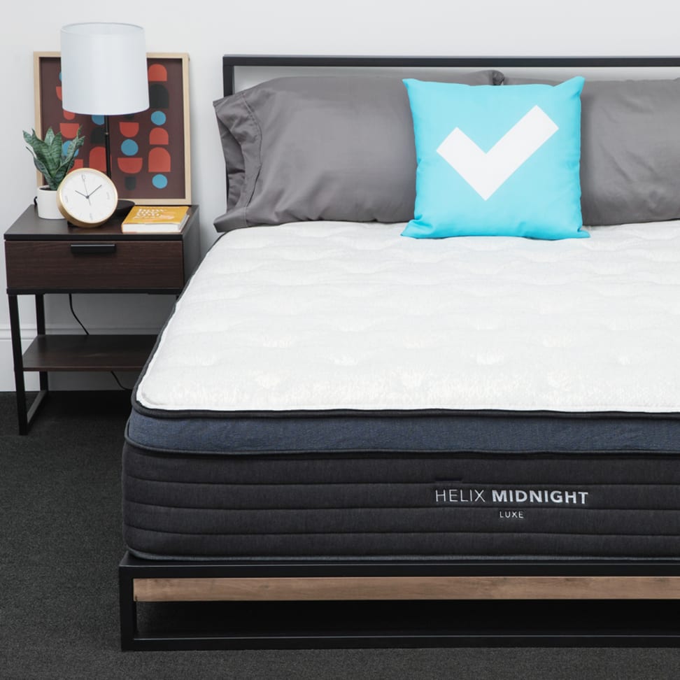 Helix midnight outlet hybrid mattress