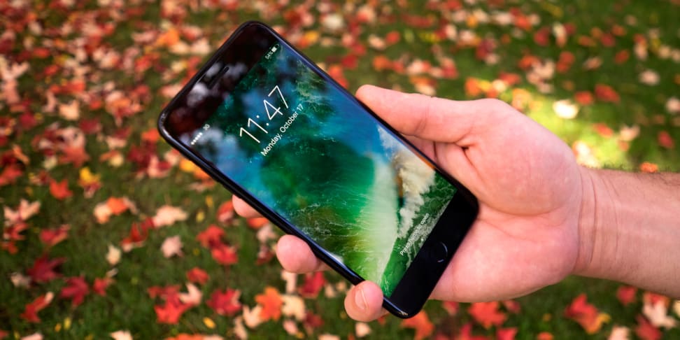 Apple's iPhone 7 Plus is a fantastic smartphone with one big flaw.