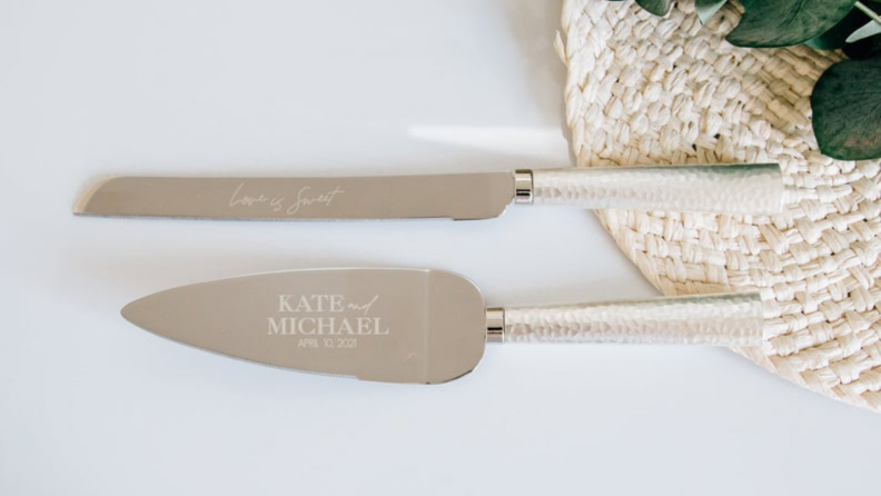 personalized silver cake cutter