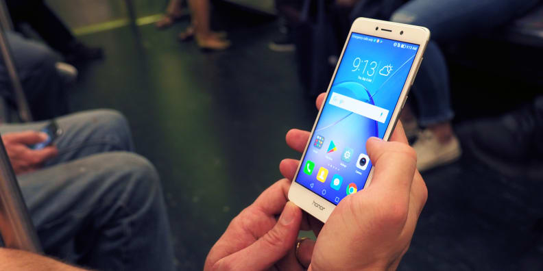 Honor 6X In Use