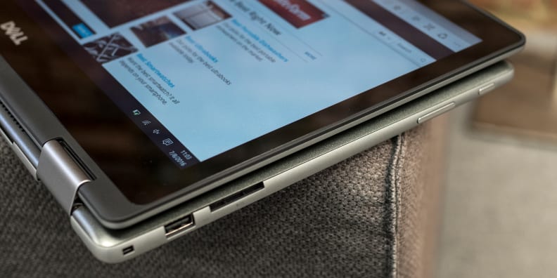 Dell Inspiron 13 7000 2-in-1 right ports