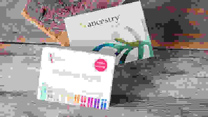 Ancestry和23andMe DNA测试套件