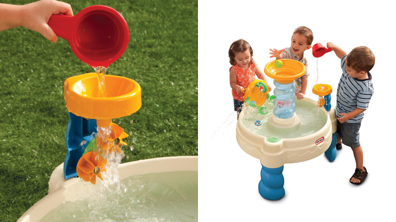 kids playing in water table