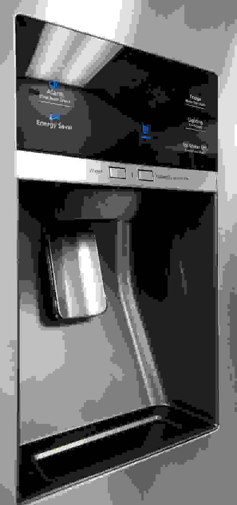 The Samsung RF28HMEDBSR's stylish dispenser has plenty of room for both regular drinking glasses and wider pitchers.