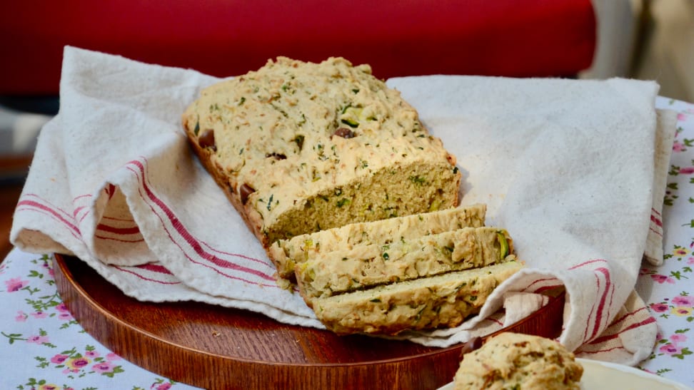 How to make zucchini bread at home