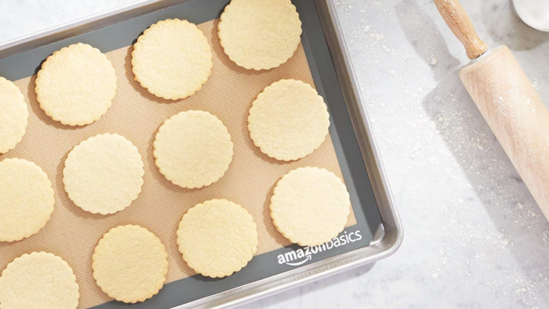 AmazonBasics Silicone Baking Mats