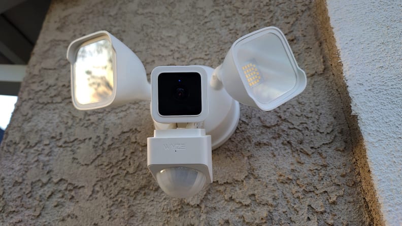 Wyze Cam Floodlight from the Center