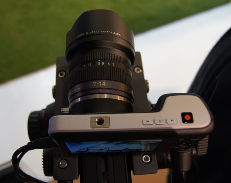 Blackmagic_Pocket_Camera_top.jpg