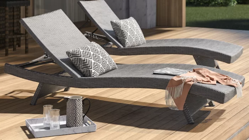 These chaise lounges are the perfect place to sunbathe.