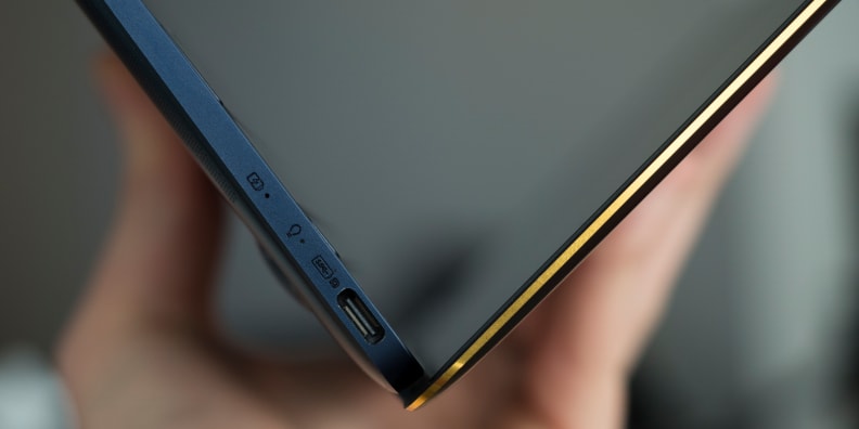 Asus ZenBook 3 Single Port