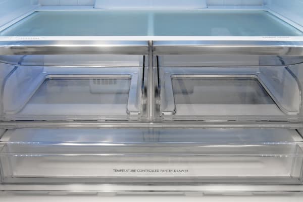 The Kenmore Elite 74025's left drawer is a standard crisper, while the right one has a special airtight design. The lower drawer also provides three distinct temperature settings.