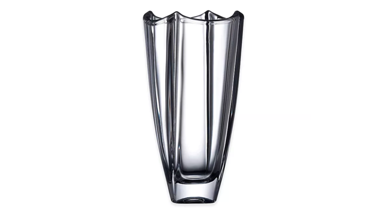 Clear crystal vase with curved edges