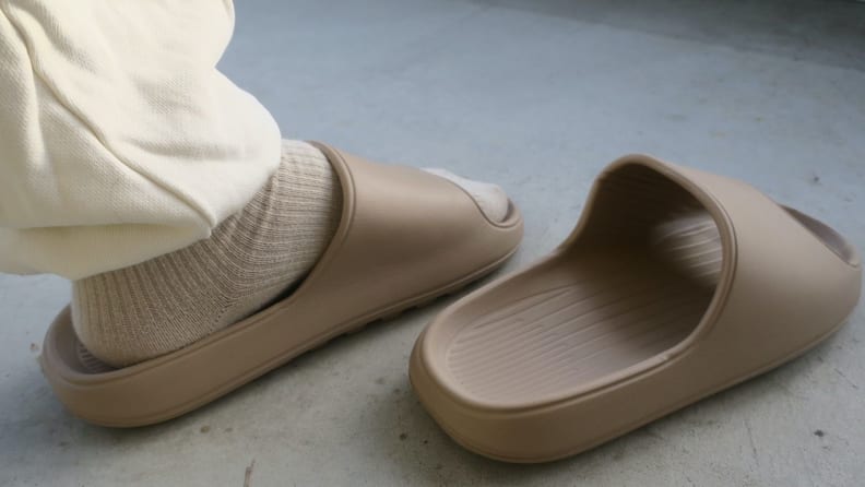 Authentic Quality Yeezy Slide Plain Off-White Couple Slides with