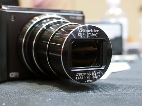 FI Lens Photo