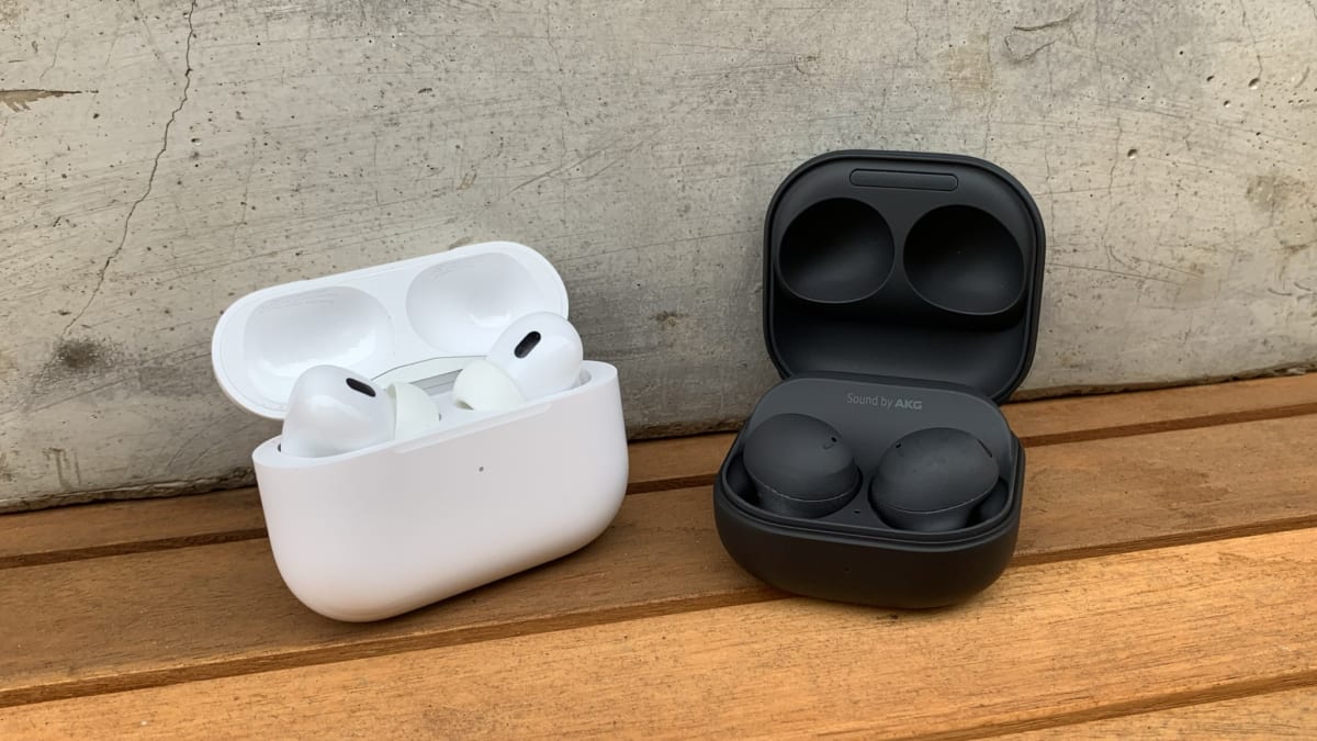 Compared: Apple's AirPods Pro vs Samsung Galaxy Buds Plus