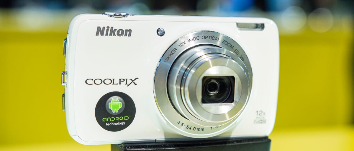 Cámara digital con Android y Wi-Fi Nikon COOLPIX S810c
