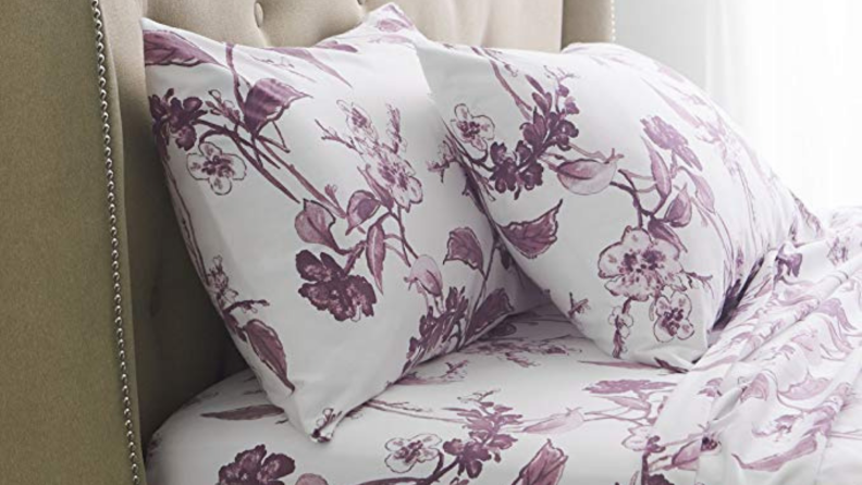 A set of Pinzon flannel sheets in amethyst floral