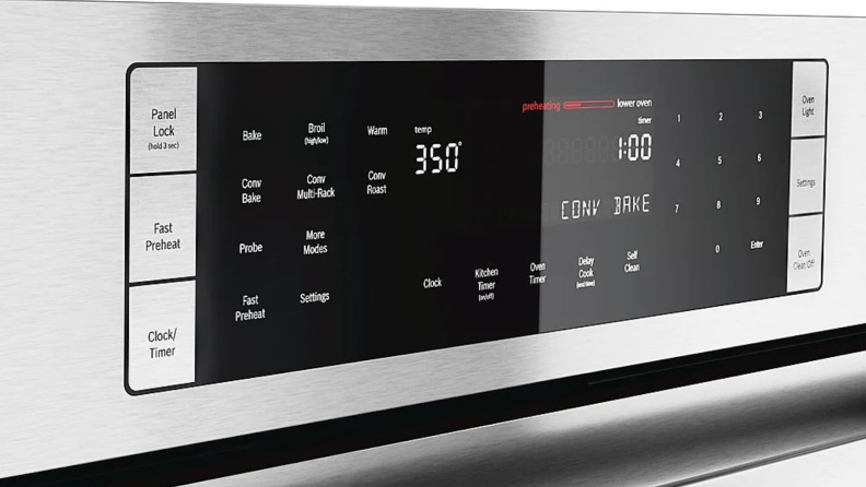 Oven display with setting on the Bosch HBL8454UC.