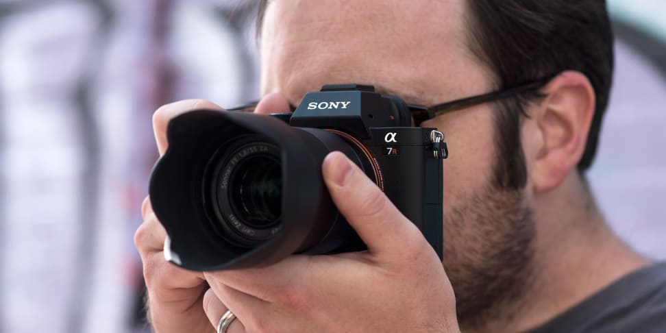 Product Image - Sony Alpha A7R II