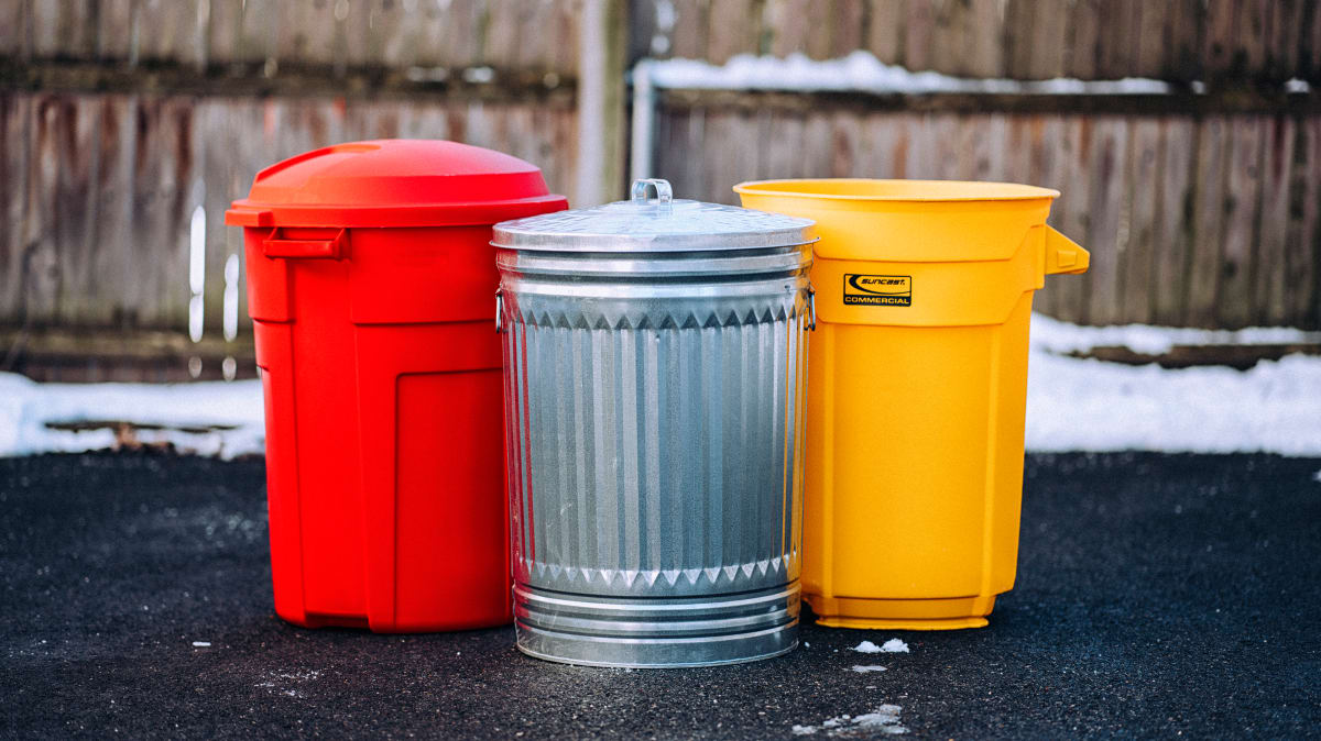 Best Outdoor Garbage And Trash Cans Of, Small Outdoor Trash Barrels
