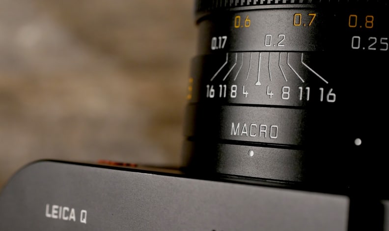A photo of the Leica Q's lens top.