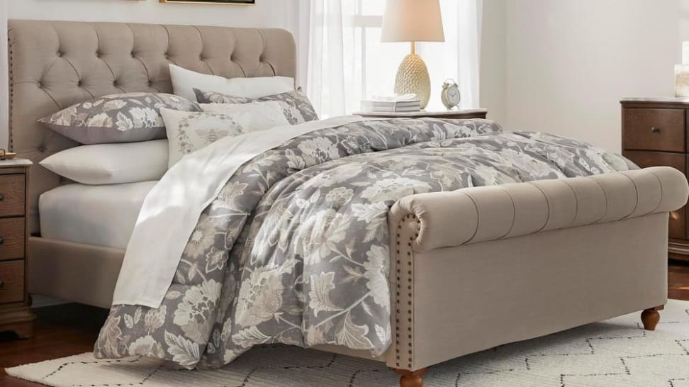 This five-piece comforter has a whole lot of five-star reviews.