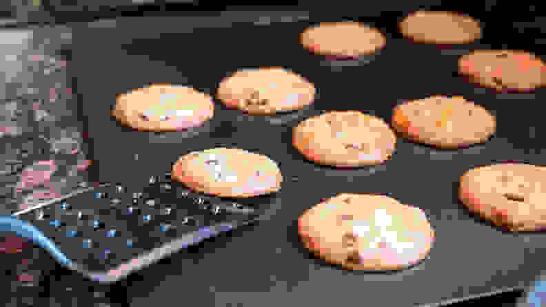 Airbake cookie sheet