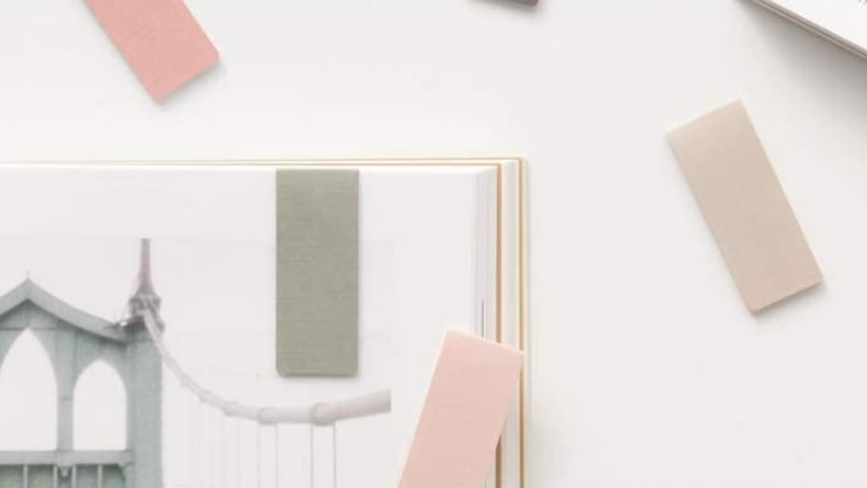 Magnetic bookmarks