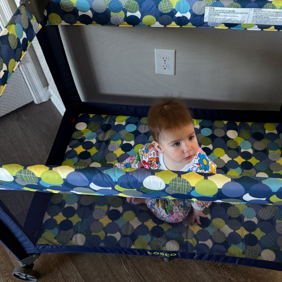 Best pack n play for air travel sale