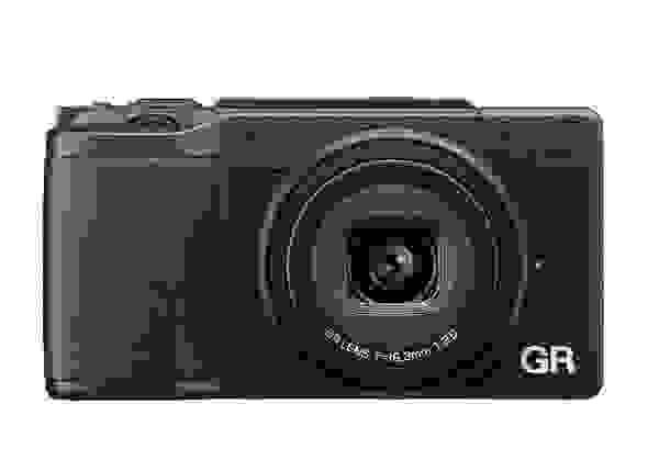 A manufacturer render of the Ricoh GR II